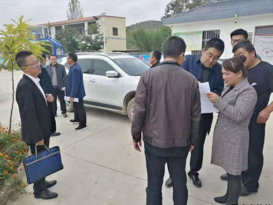 平涼泓源公司開展“踐行初心使命，助推脫貧攻堅”主題黨日活動(圖3)